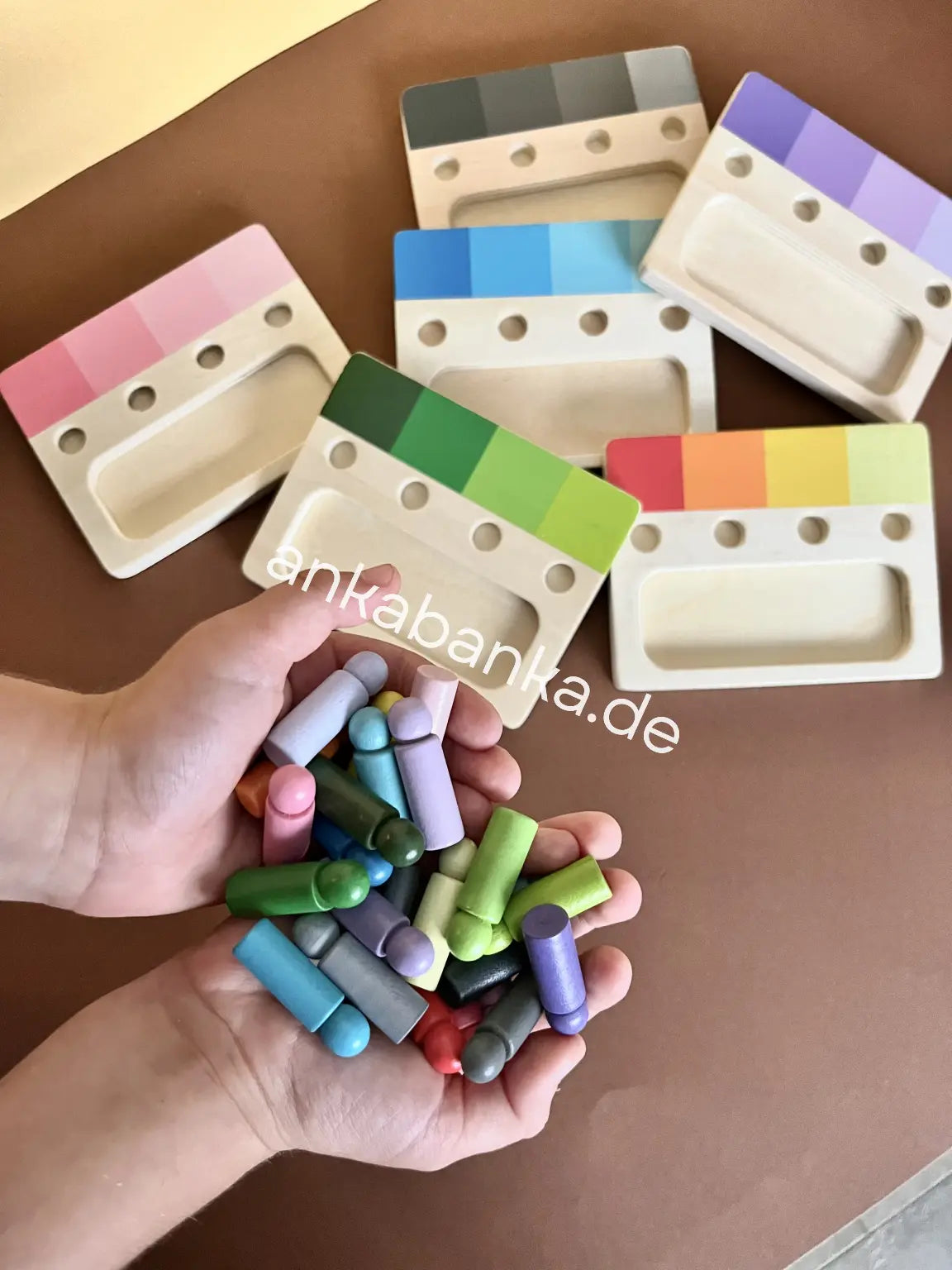 Montessori Zylinder Spiel fur Farben lernen super buntes Spiel anka banka